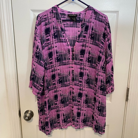 Lane Bryant 26/28 Pink/Blue Overlay Blouse - Picture 3 of 7
